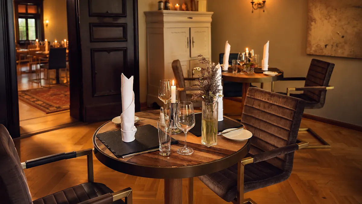 Gemeinsames Essen im Schlossrestaurant